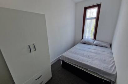 4. Double bedroom Goodmayes St
